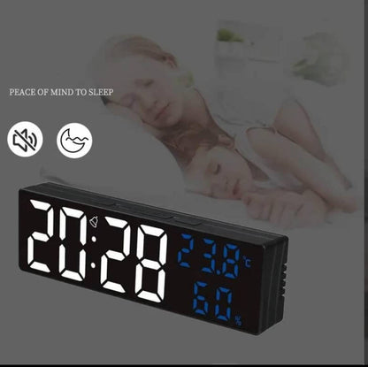 Digital Clock with Temperature and Humidity